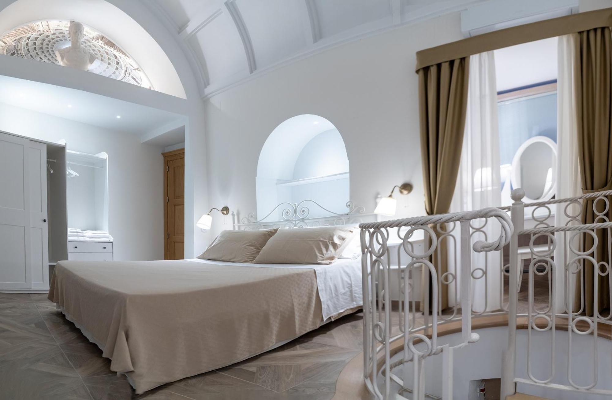Insula Lubrensis Flat Apartment มัสซาลูเบรนเซ ภายนอก รูปภาพ