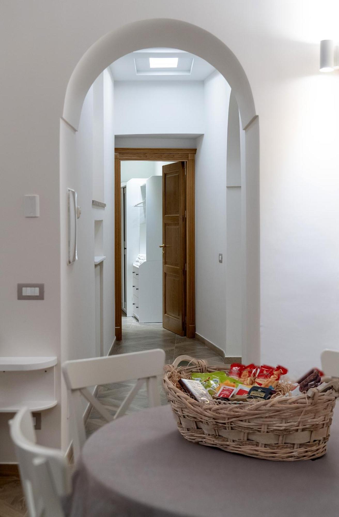 Insula Lubrensis Flat Apartment มัสซาลูเบรนเซ ภายนอก รูปภาพ