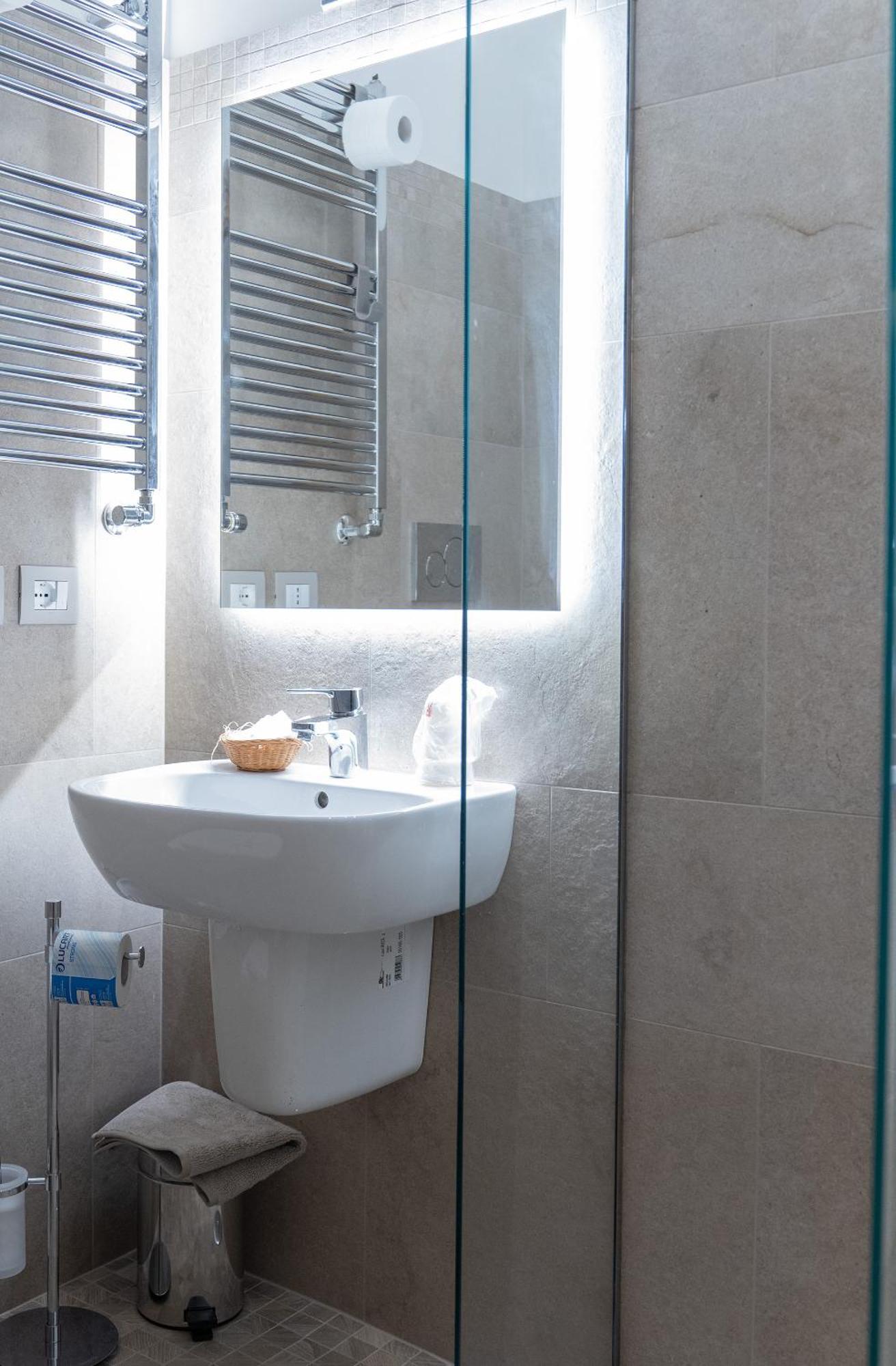 Insula Lubrensis Flat Apartment มัสซาลูเบรนเซ ภายนอก รูปภาพ