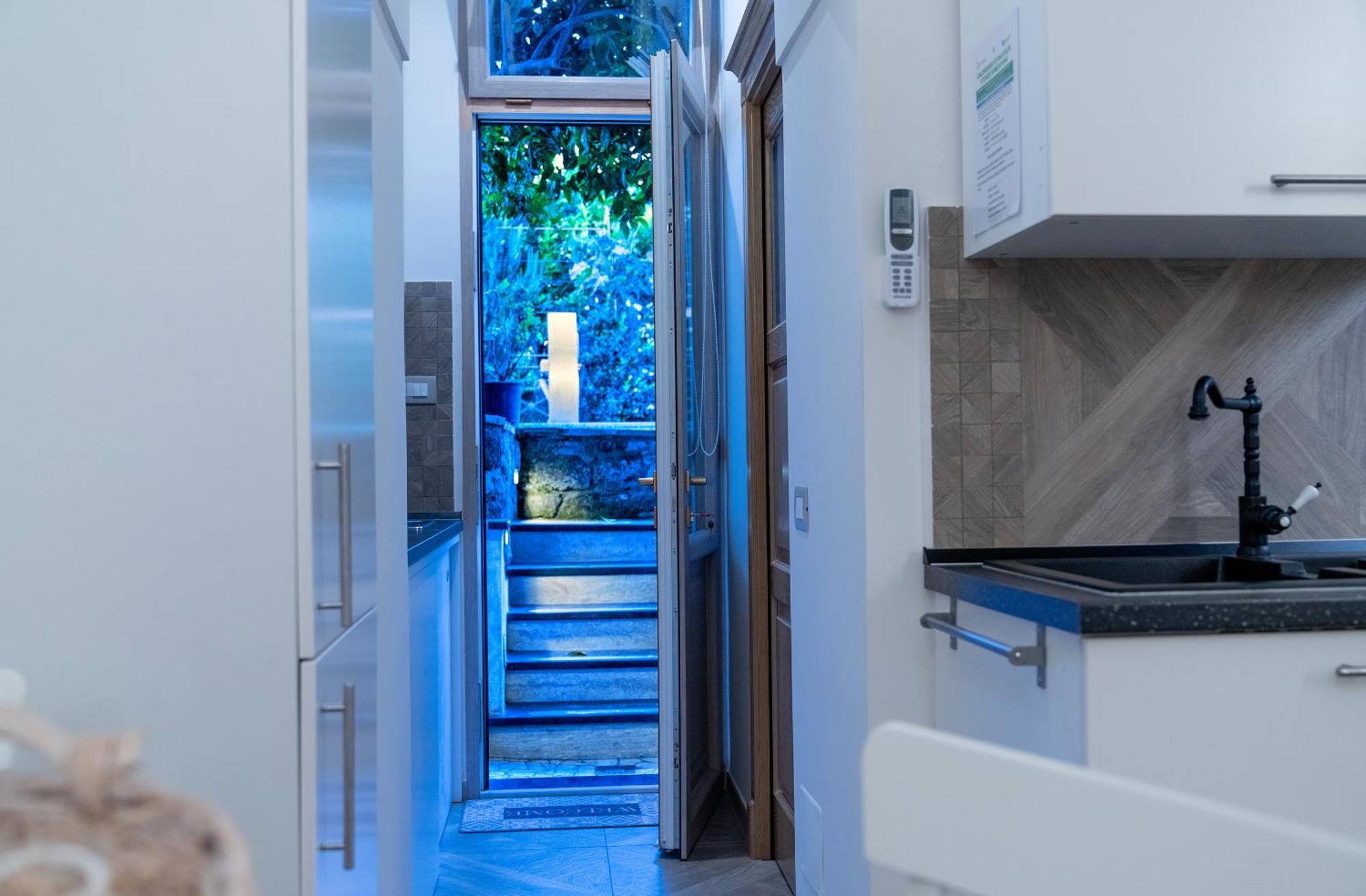Insula Lubrensis Flat Apartment มัสซาลูเบรนเซ ภายนอก รูปภาพ