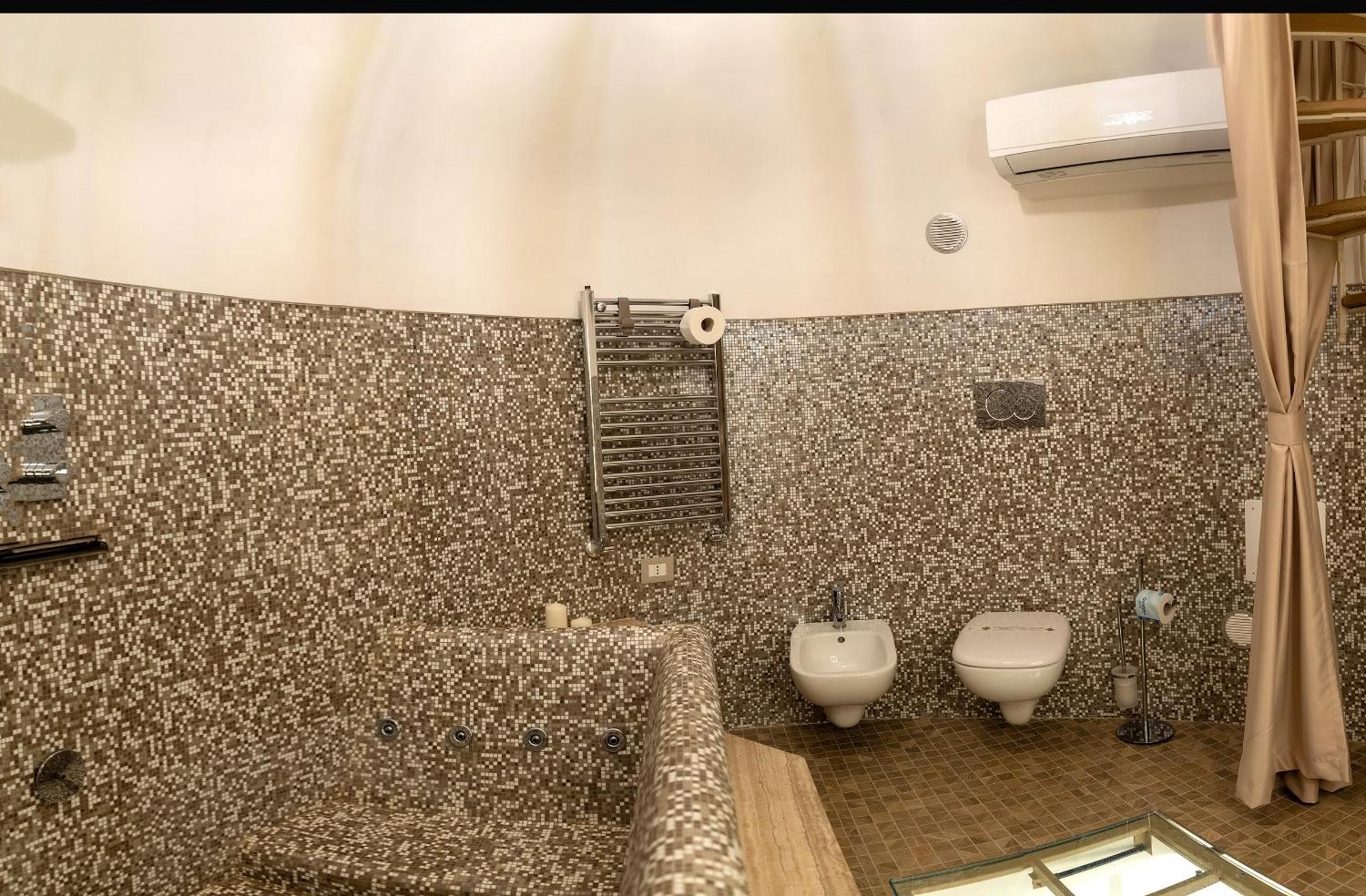 Insula Lubrensis Flat Apartment มัสซาลูเบรนเซ ภายนอก รูปภาพ